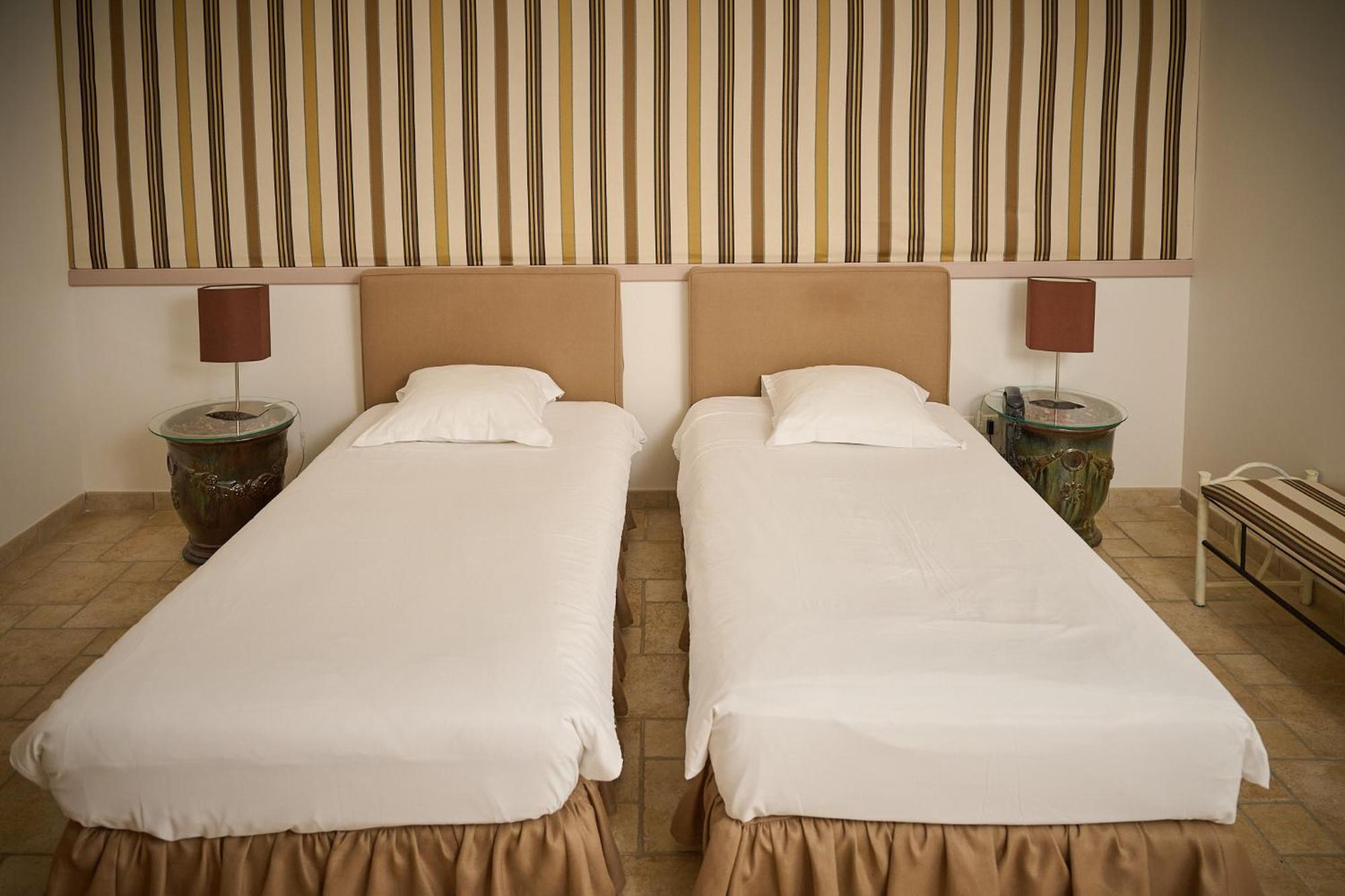 Hostellerie du Bois-Guibert Bonneval  Zimmer foto